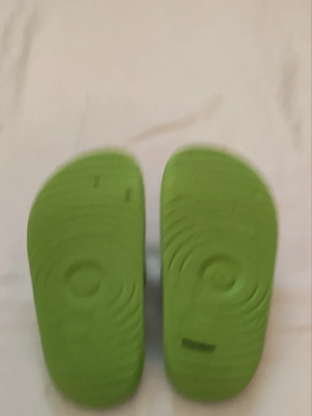 The Unbranded Brand fun green